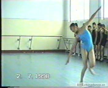 民间舞示范课[(081993)23-42-07].JPG