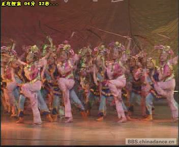 少儿满族舞蹈 花翎舞[(006835)21-33-00].JPG