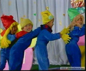 幼儿优秀舞蹈 《篮精灵》[(001738)19-50-09].JPG