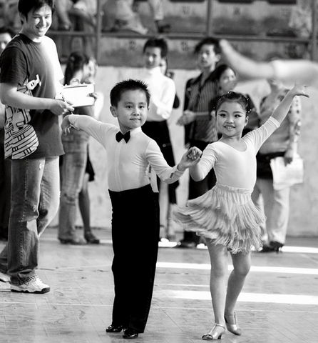 调整大小 {223D0119-4127-4844-8F62-52A6642D3D67}.BMP