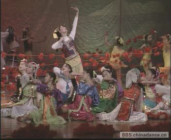 少儿集体舞 喜迎明天[(004800)19-51-32].JPG