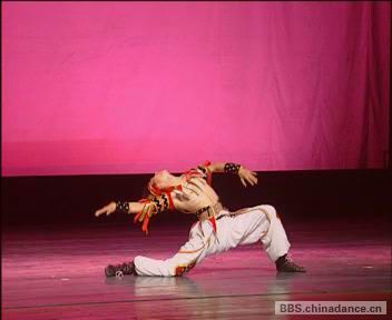 蒙古族男子独舞 潇洒少年（中央民族大学艺术学院）.jpg