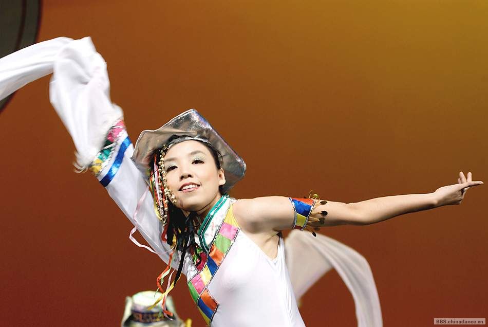 藏族舞4.jpg