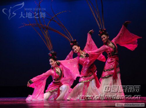 古典女子三人舞《楚腰》3