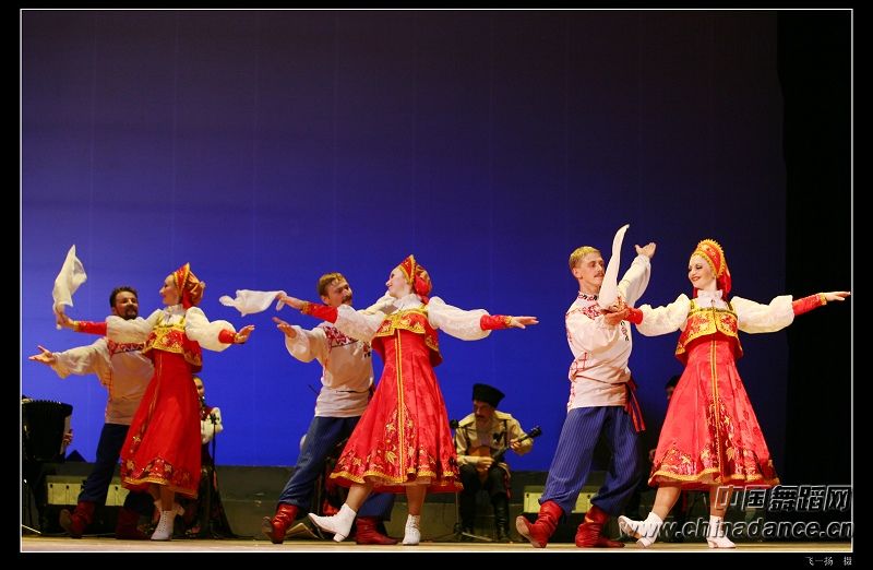 俄罗斯国家歌舞团的艺术风采19.jpg