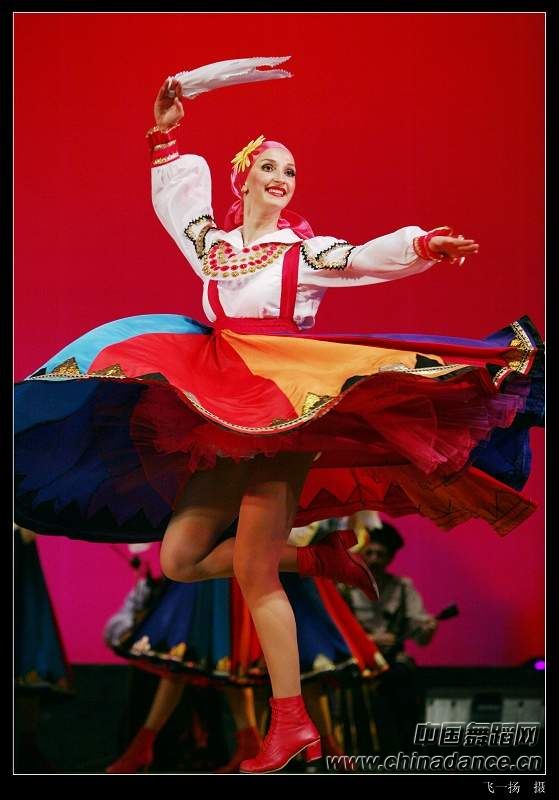 俄罗斯国家歌舞团的艺术风采1.jpg