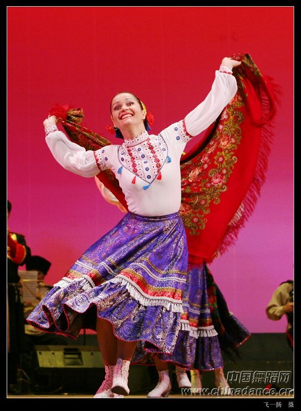 俄罗斯国家歌舞团的艺术风采7.jpg