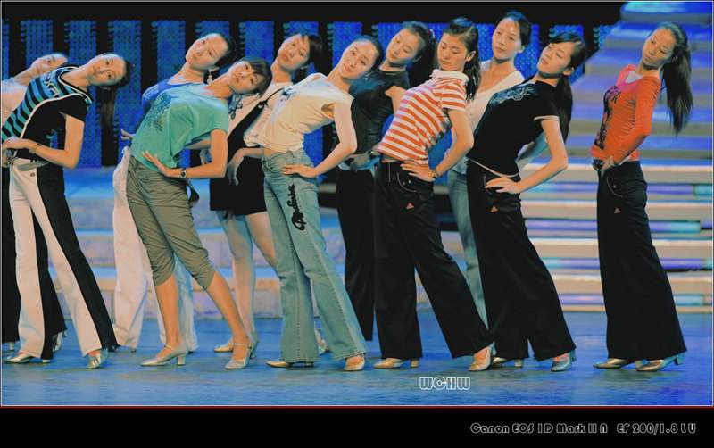 东方歌舞团舞蹈演员刘巍拍摄的一组图片6.jpg