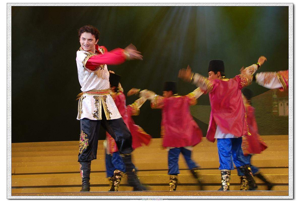 中央民族歌舞团庆祝香港回归10周年演出117.jpg