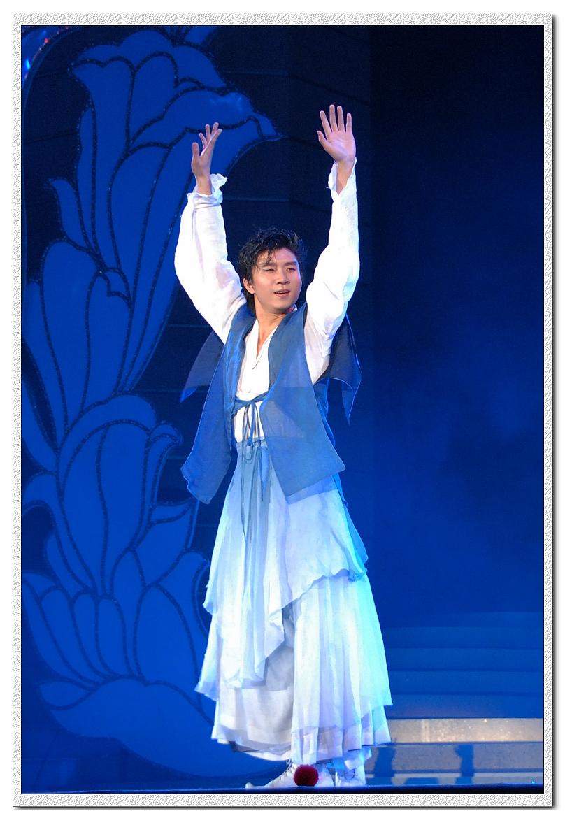 中央民族歌舞团庆祝香港回归10周年演出101.jpg