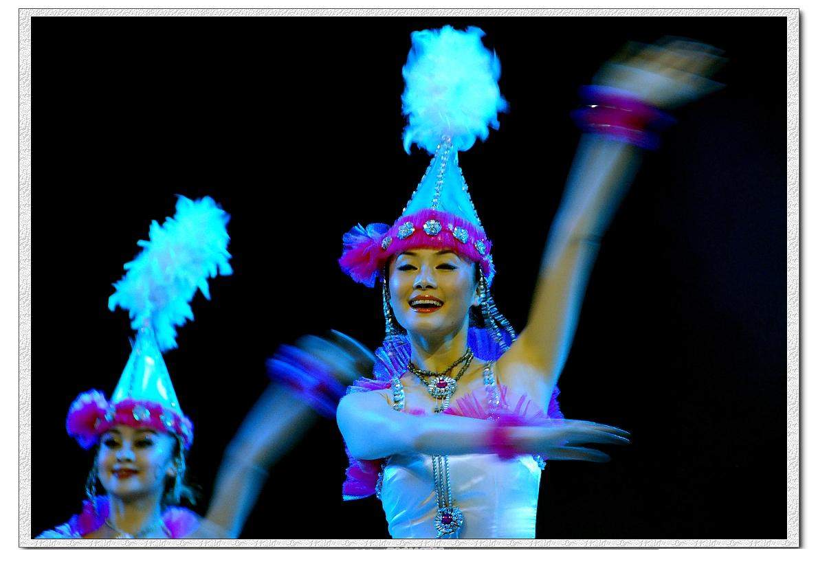 中央民族歌舞团庆祝香港回归10周年演出106.jpg