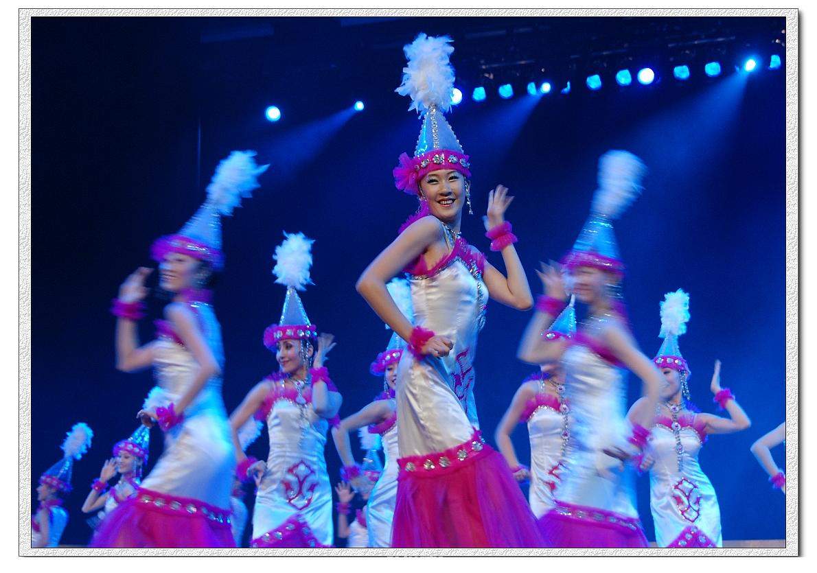 中央民族歌舞团庆祝香港回归10周年演出107.jpg