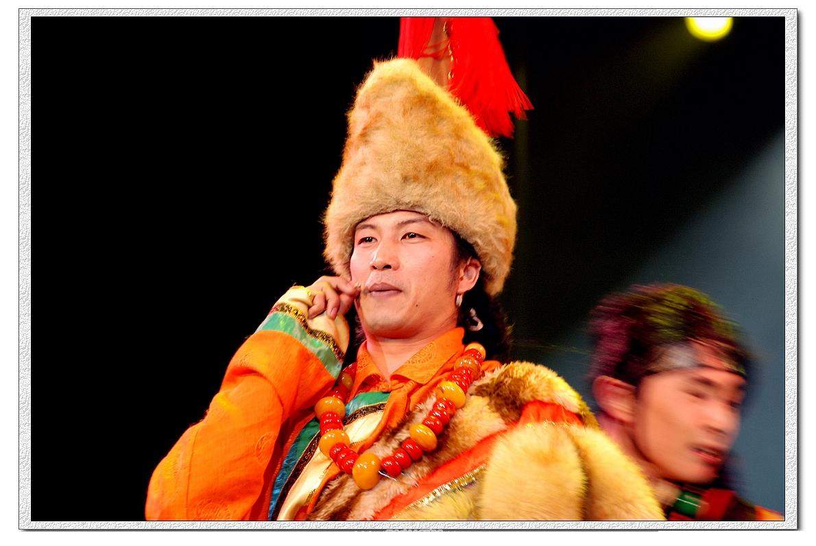 中央民族歌舞团庆祝香港回归10周年演出110.jpg