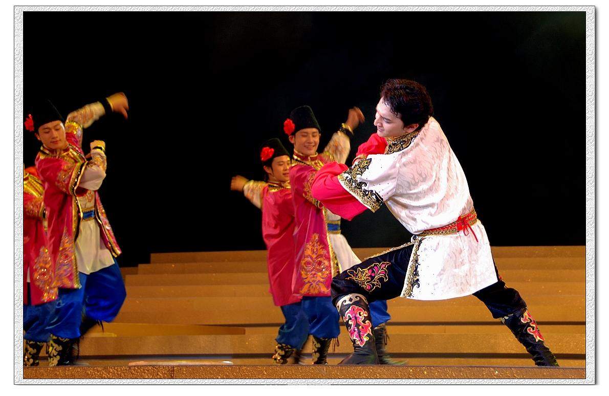 中央民族歌舞团庆祝香港回归10周年演出118.jpg