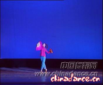 07.［民族］独舞《黄河边的姑娘》（张丽娜 北京联大）.jpg