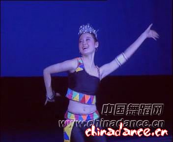 04.少儿独舞《荞麦花开》（陈茜雅格 北京西城区少年宫）.jpg