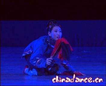 05 汉族独舞《橘园·幻想》表演者：梁剑丹 澳门演艺学院.jpg