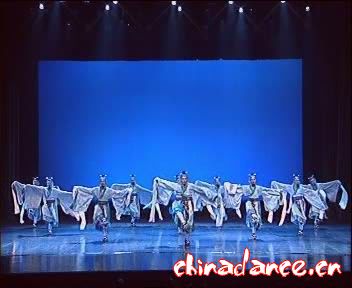 1男子古典群舞《谢公屐》北京舞蹈学院 编导：孙颖.jpg