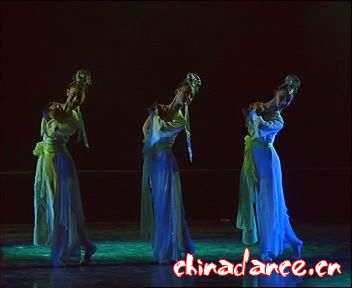 2《春潮》安徽艺术职业学院 编导：王燕平.jpg