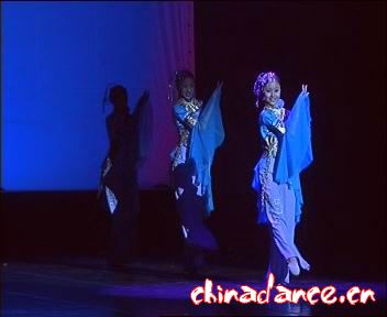 4《春吟》福建艺术职业学院 编导：谢南.jpg