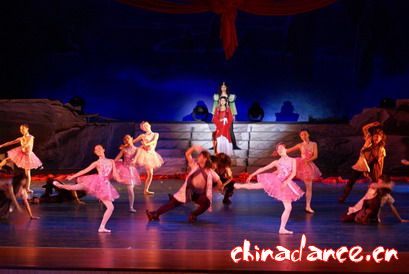 创意中国芭蕾舞侠剧神雕侠侣三幕2段（情伤喜宴）