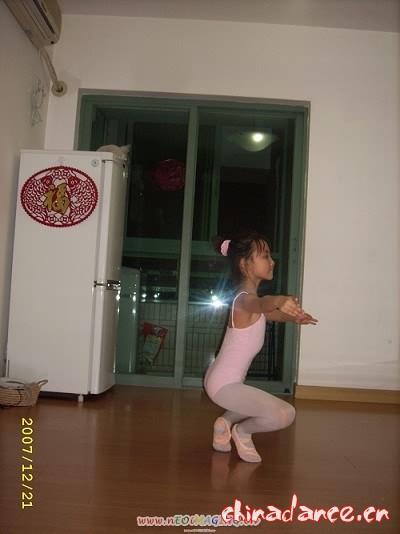 我的宝贝下周考芭蕾舞四级考级考试24.jpg