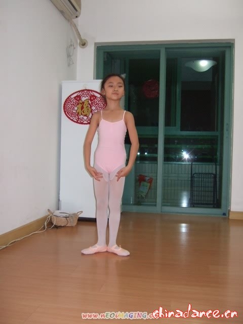 我的宝贝下周考芭蕾舞四级考级考试06.JPG
