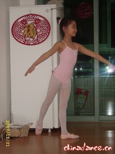 我的宝贝下周考芭蕾舞四级考级考试18.jpg