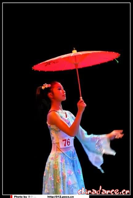 放飞梦想---2007 江西艺术职业学院舞蹈系毕业汇报演出（舞蹈摄影 转：琳十二）12.jpg