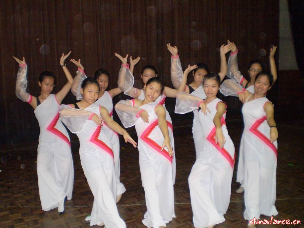 行。祭～～08年作品（排练后试服装）