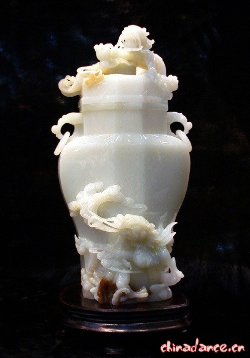 7、白玉雙龍瓶.jpg