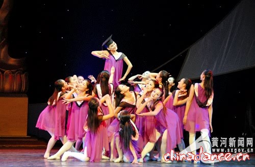 第六届中国舞蹈荷花奖校园舞蹈大赛4.jpg