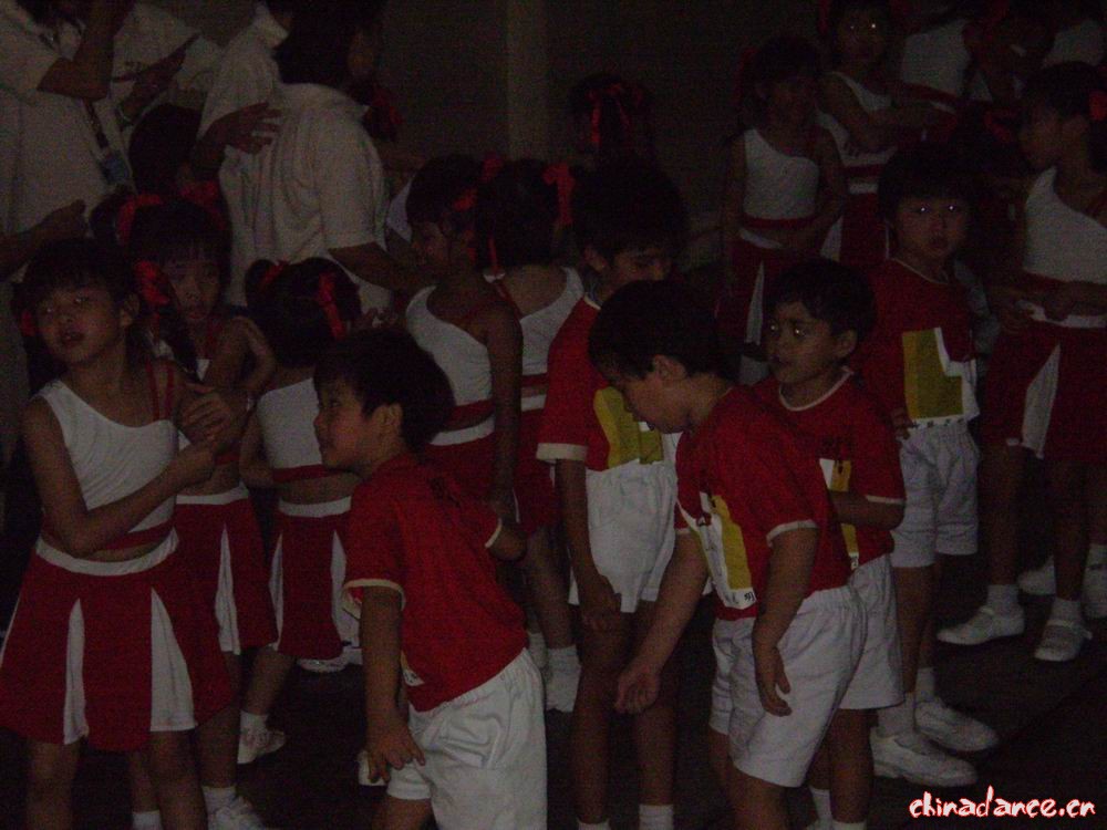 幼儿园的学生～～～