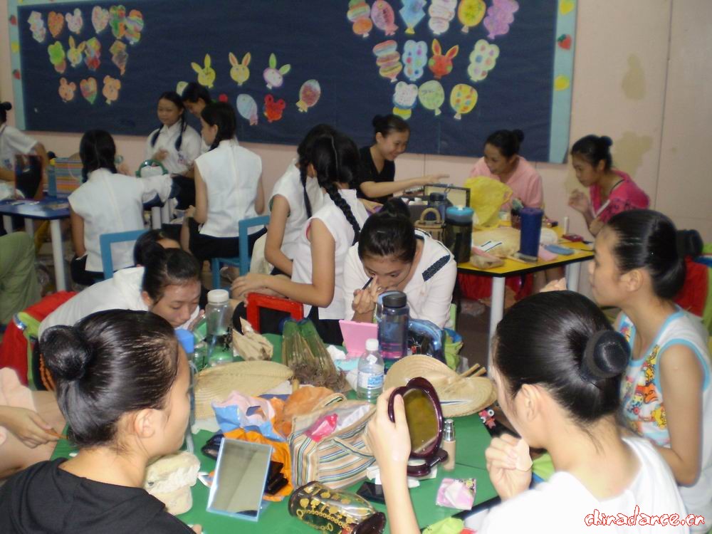 吃过饭～～开工了～～