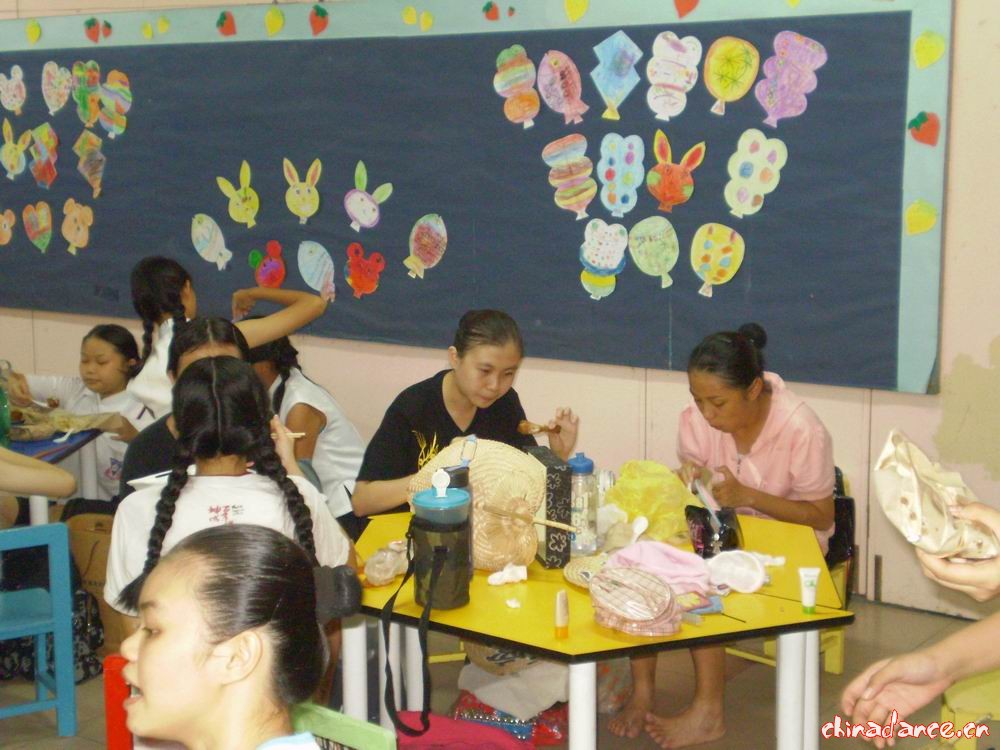 鸡腿很好味～～