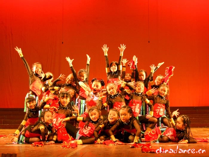 【转帖】孩子们的舞台（舞蹈摄影：张如翠）02.jpg