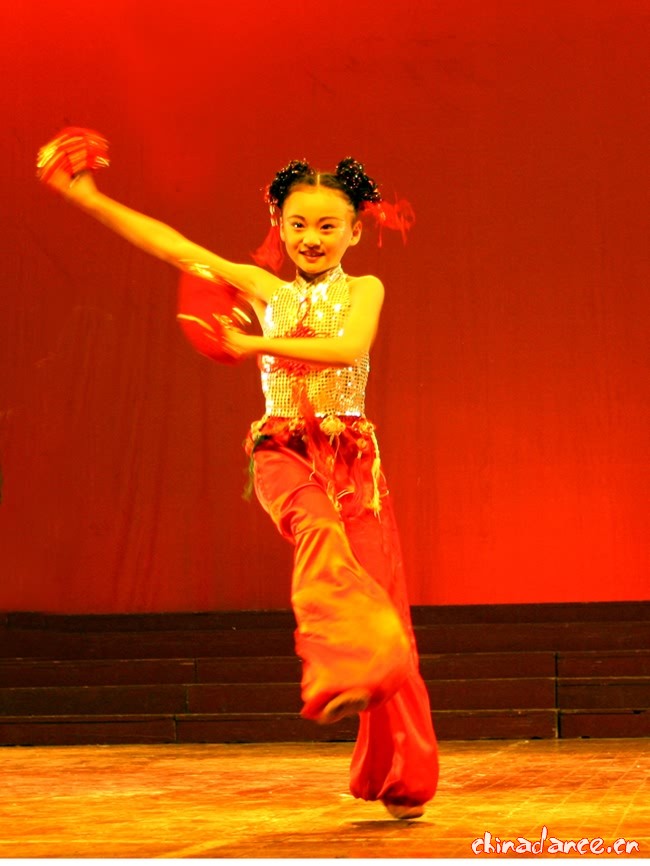 【转帖】孩子们的舞台（舞蹈摄影：张如翠）03.jpg