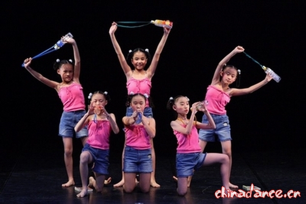 台湾小学生舞蹈7.JPG