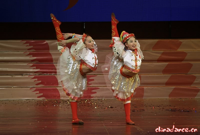 群星舞蹈团决赛舞蹈（摄影：zmll135）13