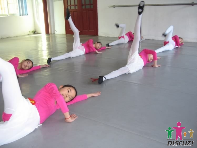 紫荆花艺术中心09年元月学生中国舞考级11