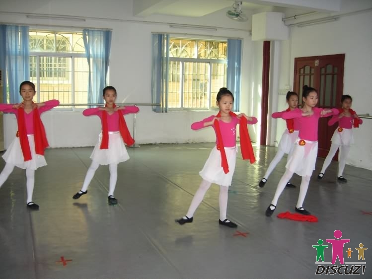 紫荆花艺术中心09年元月学生中国舞考级10