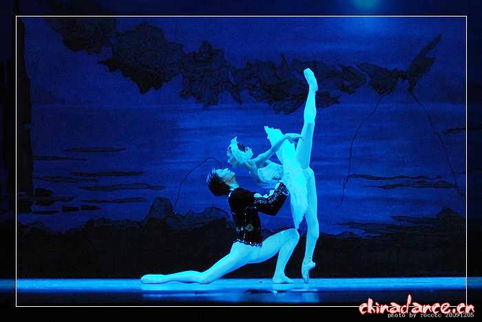 20091205辽宁芭蕾舞团《天鹅湖》 (51).jpg