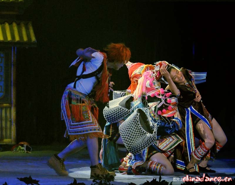 舞蹈《西街瑶韵》到底想宣言什么？？