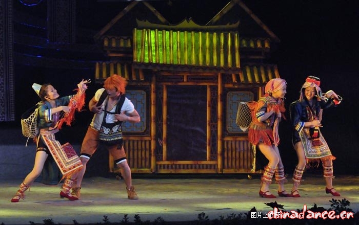 舞蹈《西街瑶韵》到底想宣言什么？？