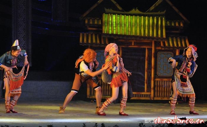 舞蹈《西街瑶韵》到底想宣言什么？？