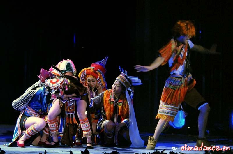 舞蹈《西街瑶韵》到底想宣言什么？？