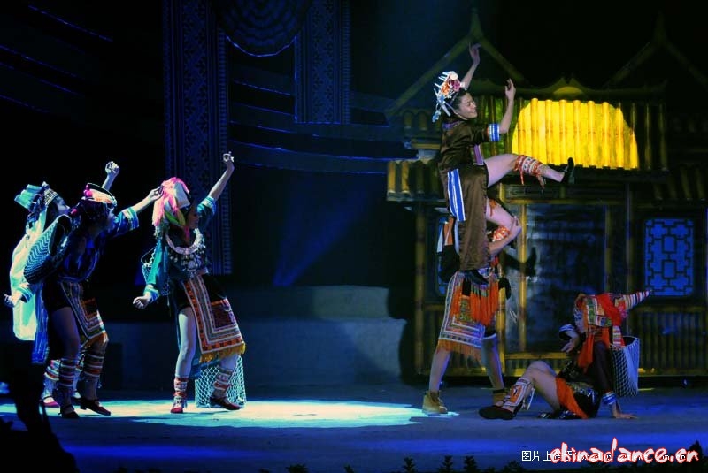 舞蹈《西街瑶韵》到底想宣言什么？？