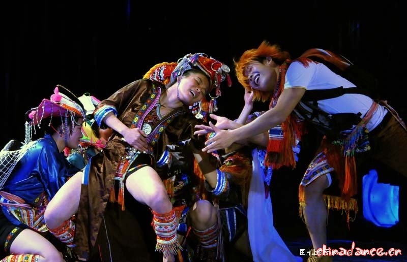 舞蹈《西街瑶韵》到底想宣言什么？？