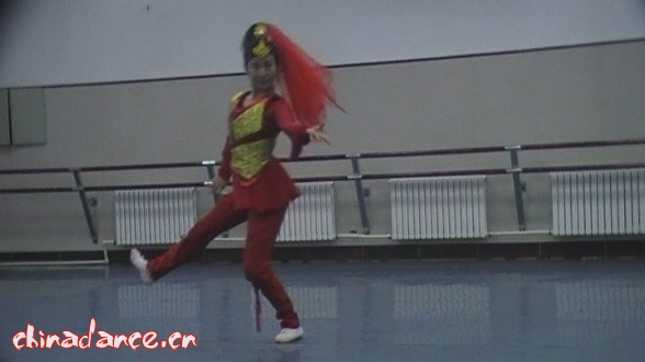 剧目《思嫁》教室穿服装排练