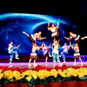 曹诚渊 在青海参加艺术节有感之一